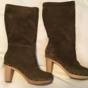 Banana Republic Chandra suede wooden platform boot - olive green